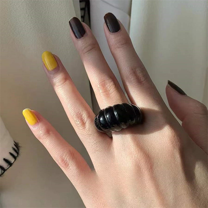 Irregular Wide Large Chunky Rings for Women Vintage Crystal Resin Autumn Winter Geometric Stacking Wear Finger Jewelry