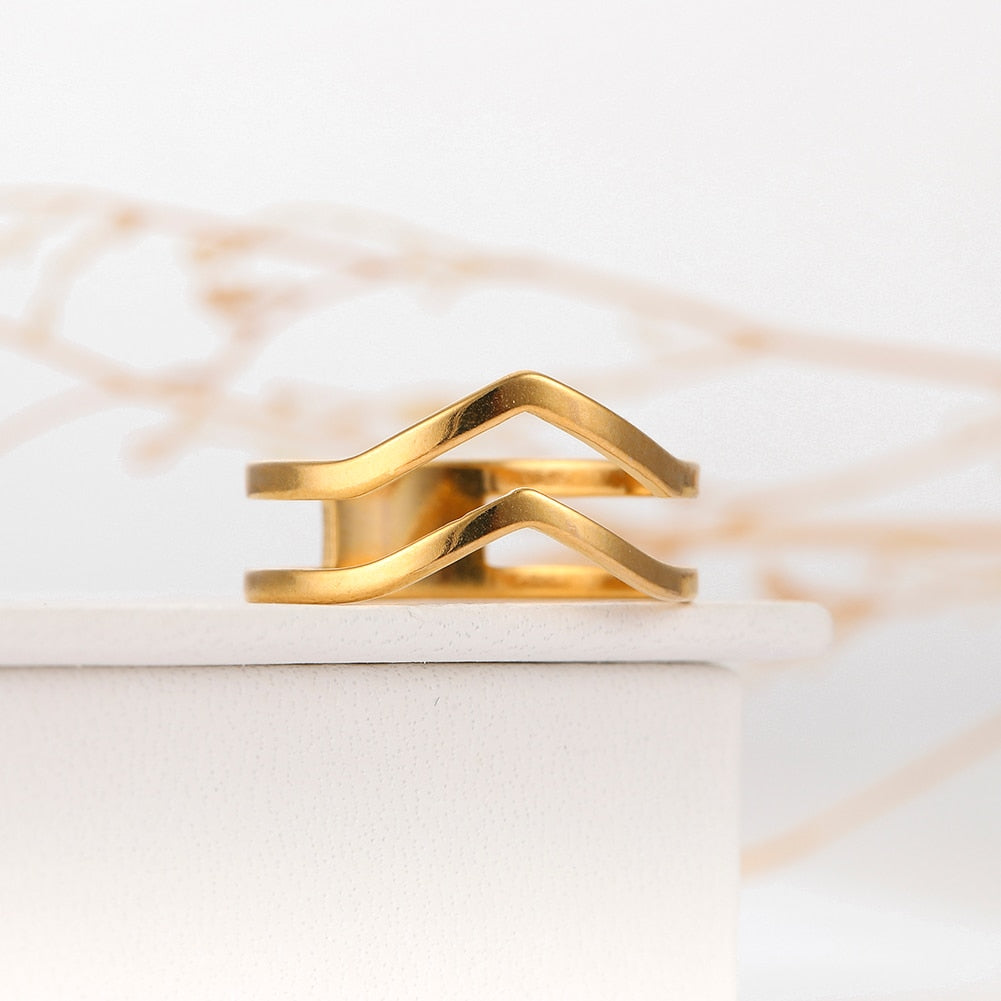 Simple Geometrical Wave Ring Stainless Steel Gold Color Party Finger Rings Jewelry Birthday Gift for Women Girls