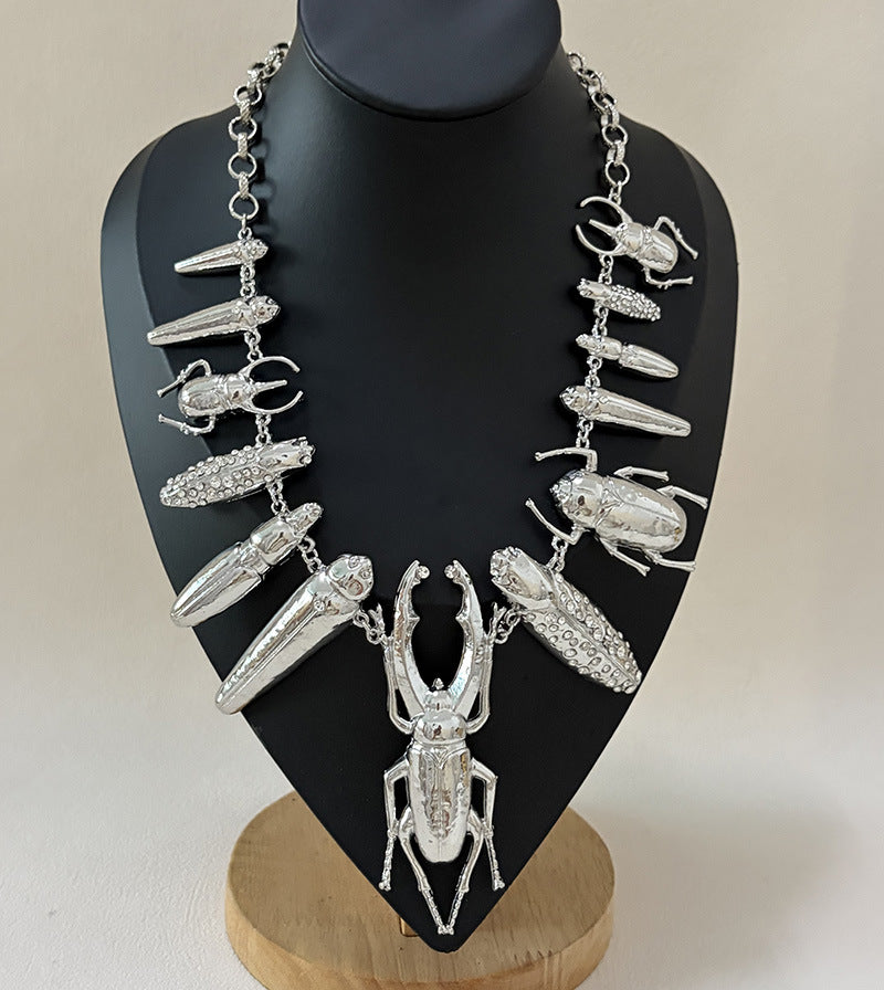 Heavy-Duty Exaggerated Hammered Texture Sparkling Rhinestone Insect Series Statement Choker Necklace