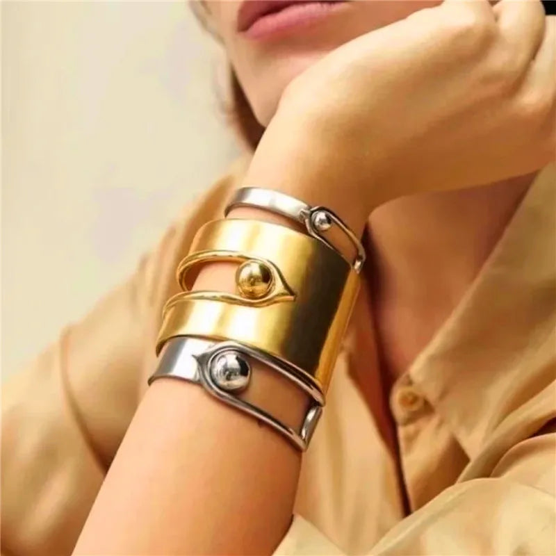 Retro Brass Gold Color Metal Bracelets Geometric Buckle Bangles for Women Jewelry European American Luxury Accessories Gifts