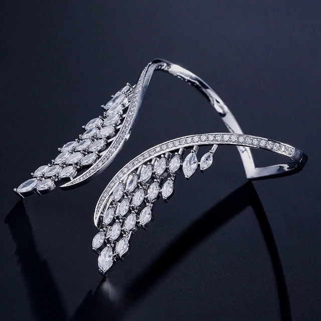 Crystal Angel Wing Open Cuff Bracelet for Women Fashion Feather Shape Adjustable Bracelets Bridal Wedding Jewelry  New