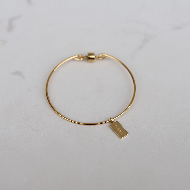 Super Minimal Stainless Steel Engraved Lucky Square Plate Charm Magnet Gold Bangle Bracelets for Girl Ladies Jewelry Gift