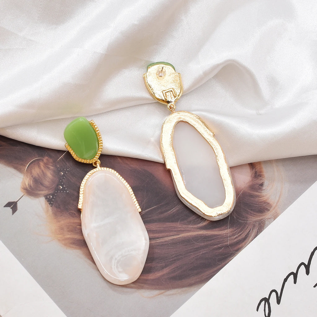 White Irregular Acrylic Imitation Stone Pendant Earrings for Women Fashion Exaggerated Big Geometric Earings Summer Jewelry Gift
