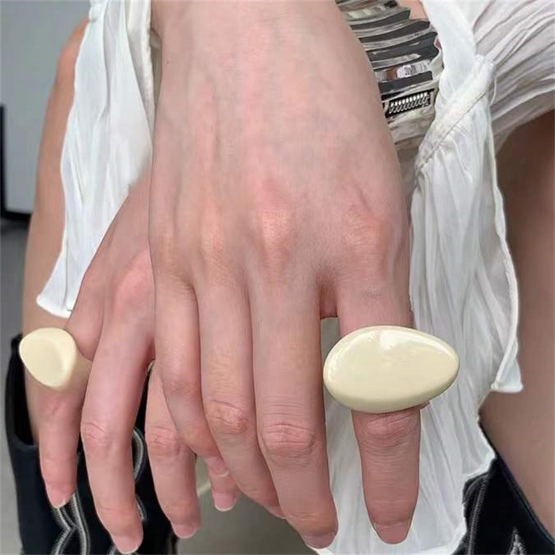 Irregular Wide Large Chunky Rings for Women Vintage Crystal Resin Autumn Winter Geometric Stacking Wear Finger Jewelry